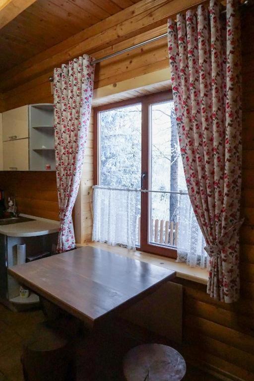 Mountain Cottage Yaremche Exterior photo